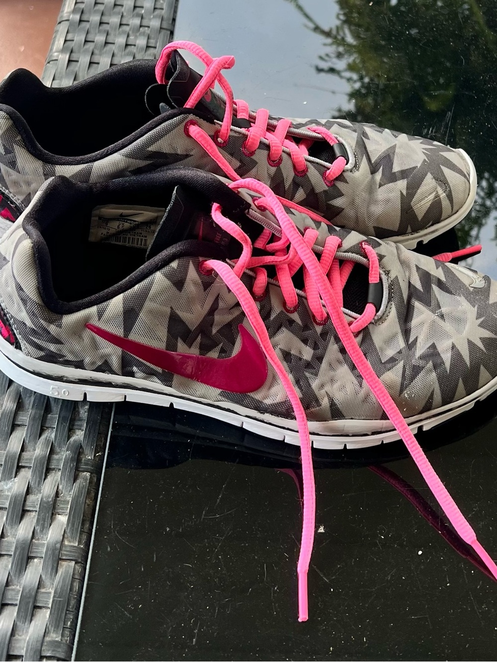 Nike Women’s Gray Geometric Sneakers with Pink Swoosh and Laces